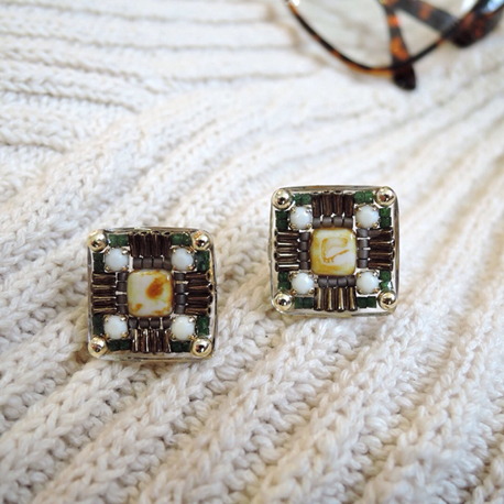 Antique Square x Beads